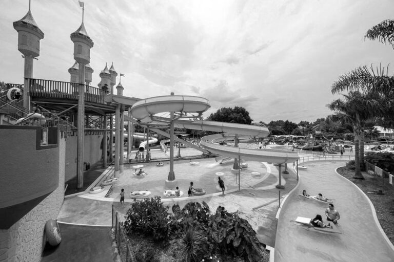 splash-planet-vintage