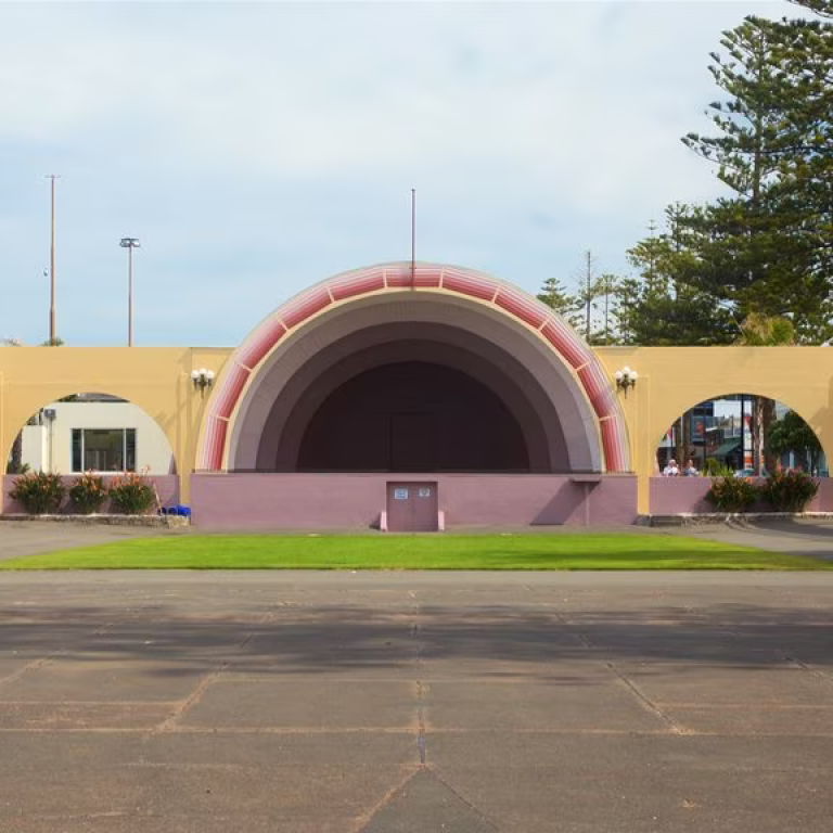 237091-Napier-Soundshell 1